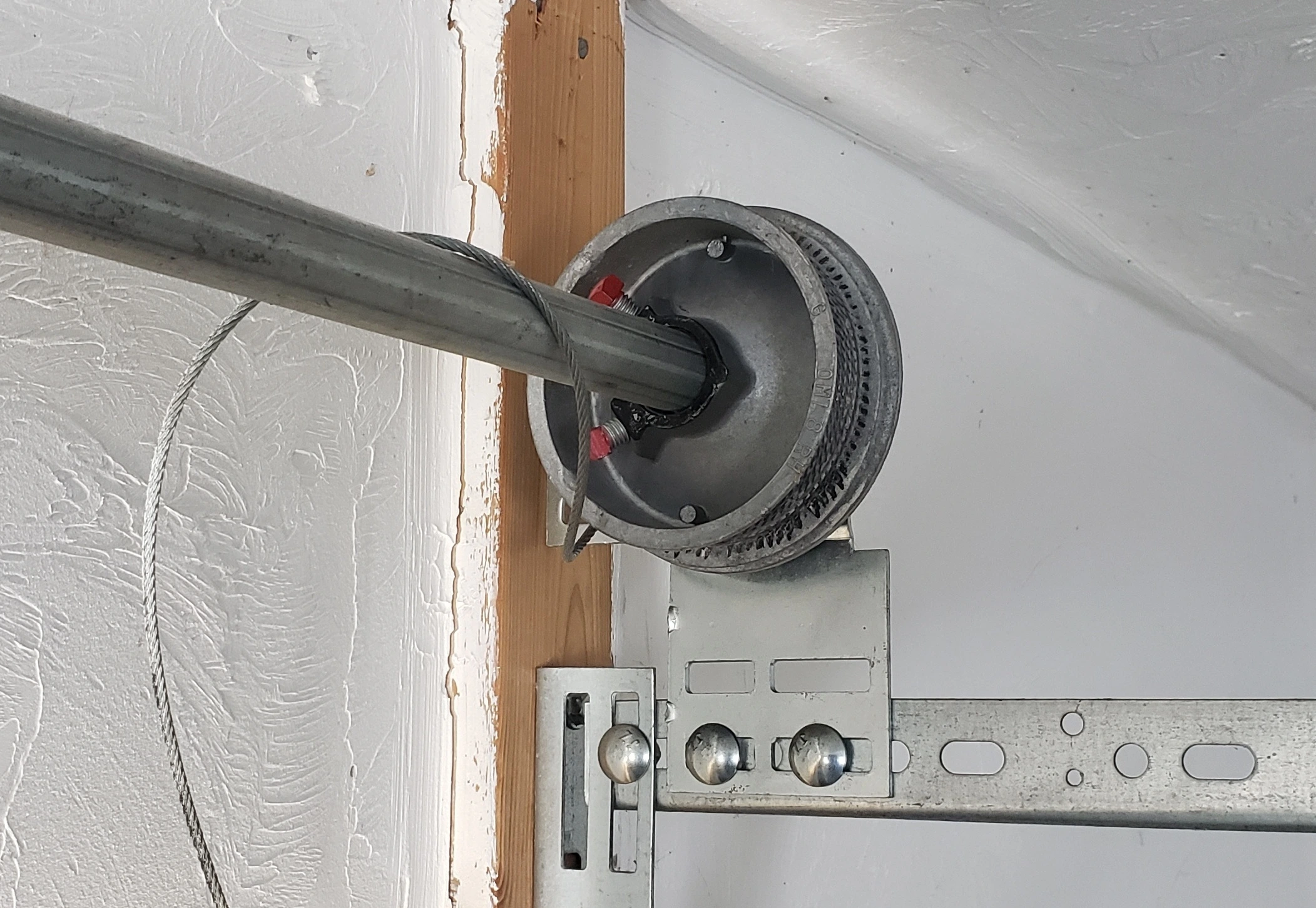 https://staging.massgaragedoorsexpert.com/images/cable_repair.webp